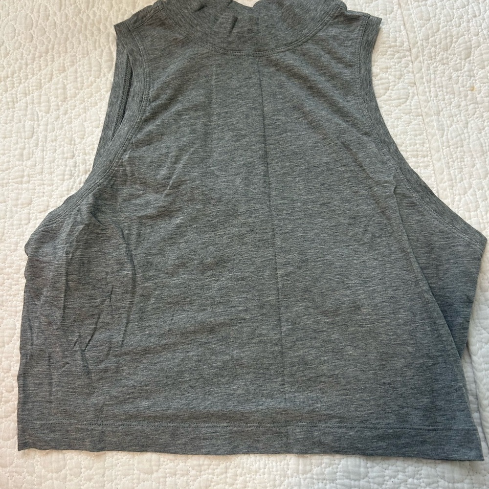 LuluLemon Sleeveless workout top